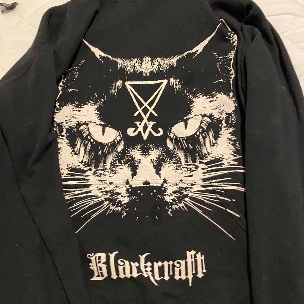 Mint condition -Black craft cult pullover Lucifer the cat hoodie size large